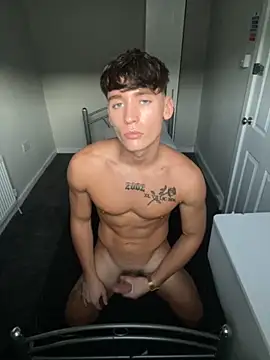 naughtyboy0124 online show from 10/28/25, 04:20