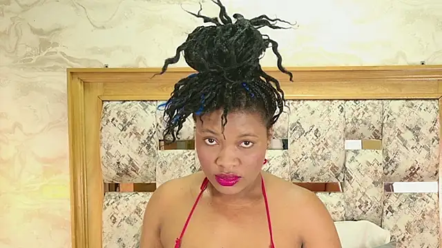 Snapshot of ZOLEY_WATSON chatting on 10/16/25, 03:07 ZOLEY WATSON online show from 10/16/25, 03:07