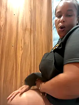 yummy0322 online show from 09/10/25, 12:49