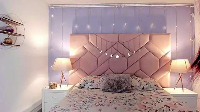 Camila Rivers online show from 09/13/25, 04:29