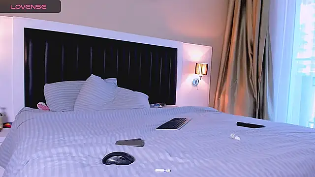 Snapshot of marrenaa chatting on 11/11/25, 06:13 marrenaa online show from 11/11/25, 06:13