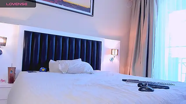 Snapshot of marrenaa chatting on 11/18/25, 07:13 marrenaa online show from 11/18/25, 07:13