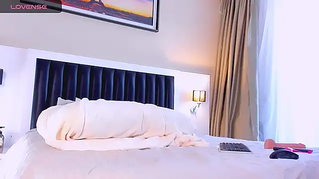 Snapshot of marrenaa chatting on 11/23/25, 07:08 marrenaa online show from 11/23/25, 07:08