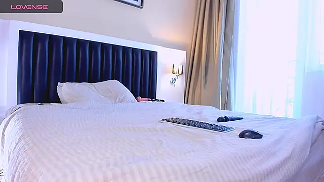 Snapshot of marrenaa chatting on 11/27/25, 07:10 marrenaa online show from 11/27/25, 07:10