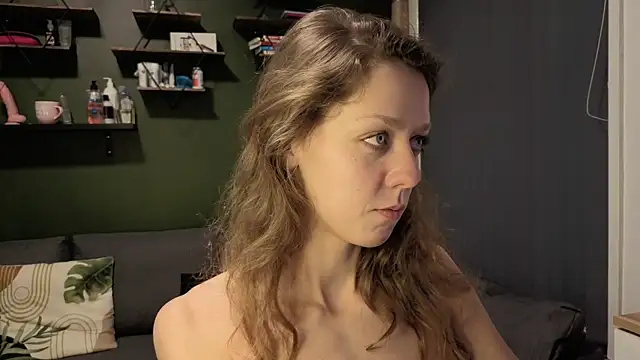 Eveline Beauty Kitty online show from 12/15/25, 04:11