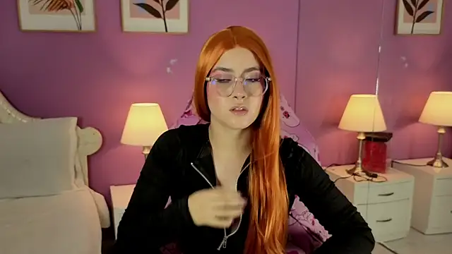 Snapshot of LiLLiAnderson chatting on 10/22/25, 11:43 LiLLiAnderson online show from 10/22/25, 11:43