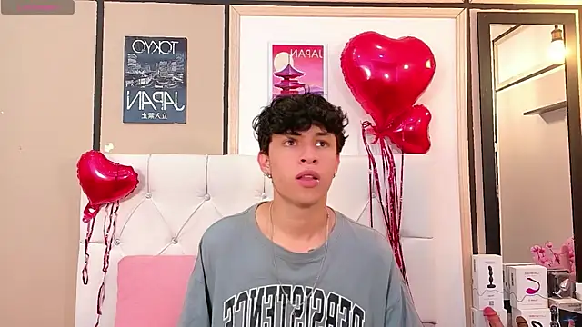 Snapshot of Axel__Evans chatting on 02/13/26, 01:07 Axel Evans online show from 02/13/26, 01:07