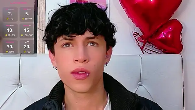 Snapshot of Axel__Evans chatting on 02/18/26, 01:07 Axel Evans online show from 02/18/26, 01:07