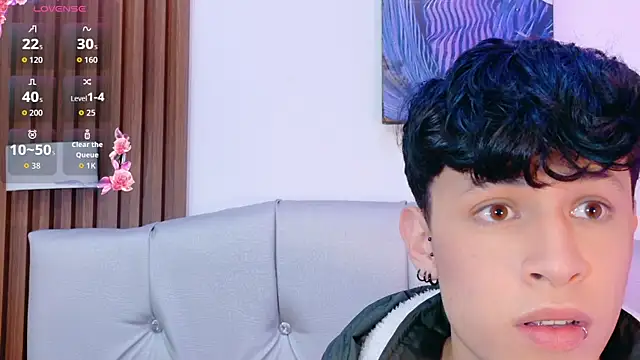 Axel  Evans online show from 04/21/26, 01:39