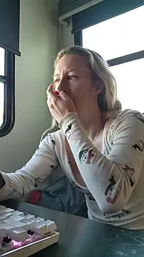 bmorganne420 online show from 01/08/26, 06:54