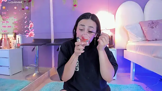 Snapshot of my_aleja_ chatting on 10/29/25, 01:02 my aleja online show from 10/29/25, 01:02