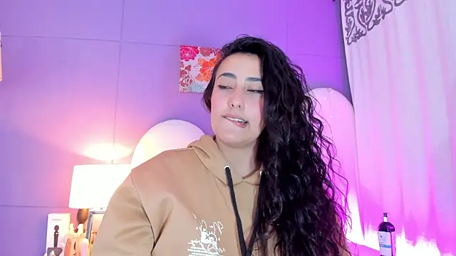 Snapshot of my_aleja_ chatting on 01/05/26, 05:27 my aleja online show from 01/05/26, 05:27