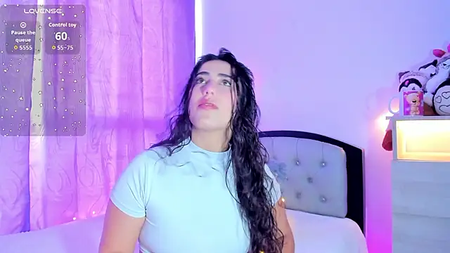 Snapshot of my_aleja_ chatting on 02/07/26, 01:15 my aleja online show from 02/07/26, 01:15