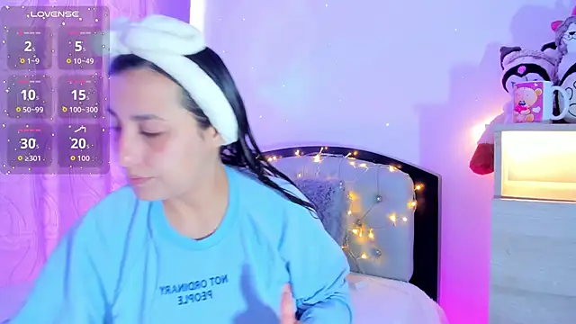 Snapshot of my_aleja_ chatting on 02/10/26, 12:42 my aleja online show from 02/10/26, 12:42