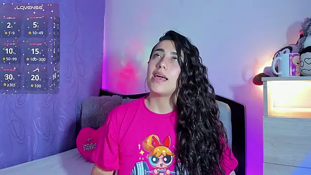 Snapshot of my_aleja_ chatting on 02/14/26, 01:24 my aleja online show from 02/14/26, 01:24