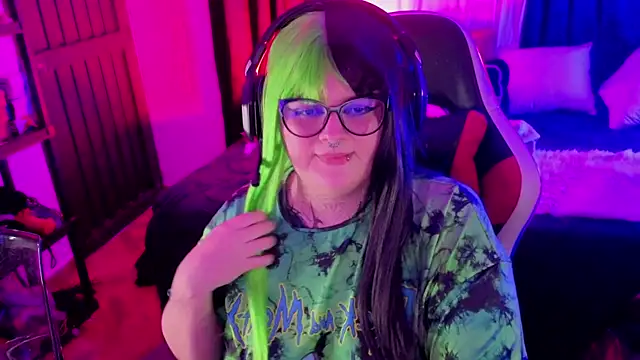 Mariana velezz online show from 04/16/26, 06:25