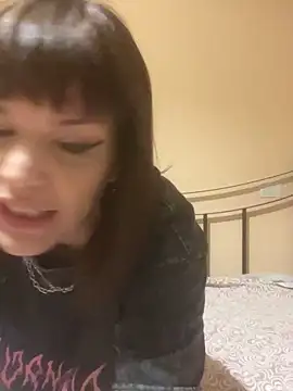 SarettaB90 online show from 10/20/25, 04:40