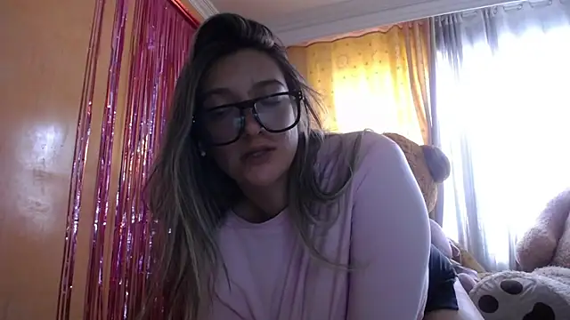miss lilieth online show from 06/06/26, 02:11