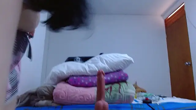 isabel 24 gil online show from 04/07/26, 03:23