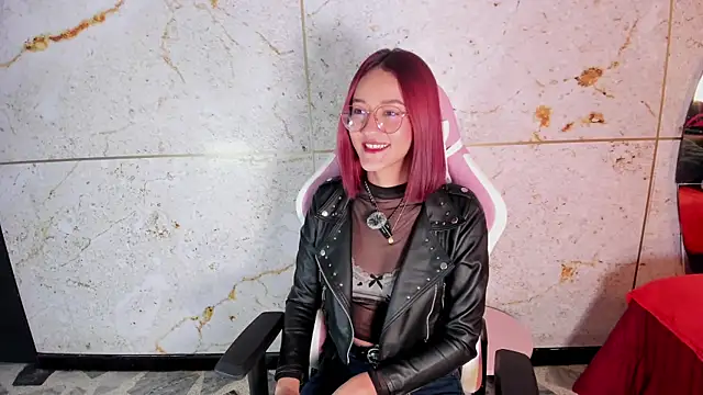 daphne courtis online show from 09/11/25, 03:17