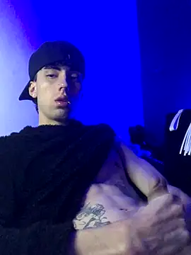 Snapshot of redmen69 chatting on 10/08/25, 10:57 redmen69 online show from 10/08/25, 10:57