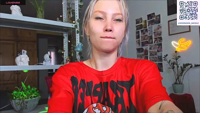 Snapshot of Nicole_matt chatting on 07/23/26, 02:31 Nicole matt online show from 07/23/26, 02:31