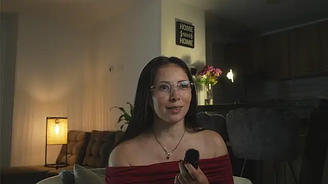 alana gasparini online show from 11/16/25, 02:39