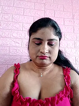 Snapshot of hornyriyanka chatting on 10/17/25, 02:15 hornyriyanka online show from 10/17/25, 02:15