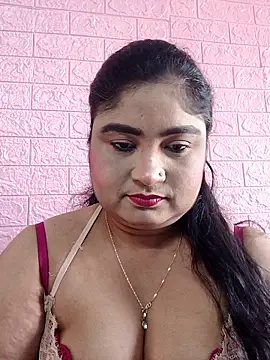 hornyriyanka online show from 01/19/26, 02:48