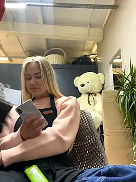 CandyVice online show from 10/08/25, 05:43