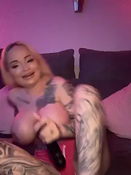 shortybig official online show from 04/22/26, 04:04