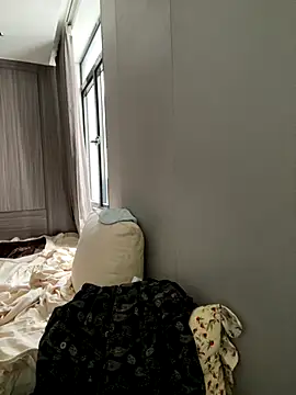 haiyan125216 online show from 10/31/25, 05:41