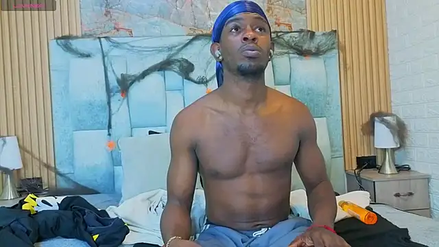 Snapshot of pipedark_ chatting on 10/19/25, 03:18 pipedark online show from 10/19/25, 03:18