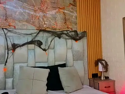 Snapshot of pipedark_ chatting on 10/22/25, 03:51 pipedark online show from 10/22/25, 03:51