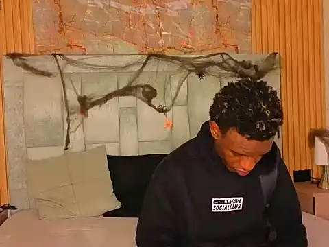 Snapshot of pipedark_ chatting on 10/23/25, 03:06 pipedark online show from 10/23/25, 03:06