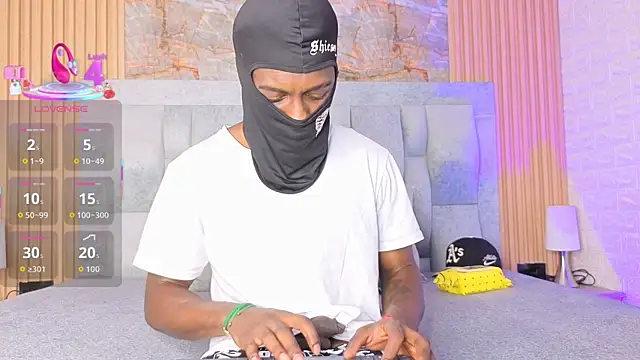 Snapshot of pipedark_ chatting on 11/08/25, 04:12 pipedark online show from 11/08/25, 04:12