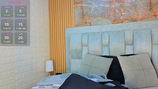 Snapshot of pipedark_ chatting on 11/14/25, 03:27 pipedark online show from 11/14/25, 03:27