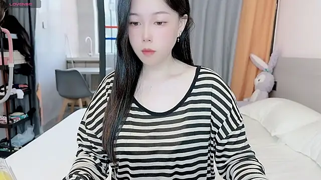 Bella Ava online show from 10/17/25, 06:16