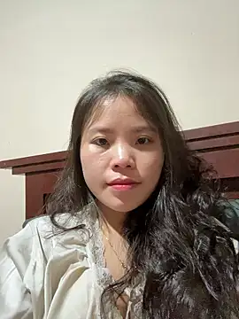 Snapshot of Bella_7777 chatting on 02/26/26, 03:44 Bella 7777 online show from 02/26/26, 03:44