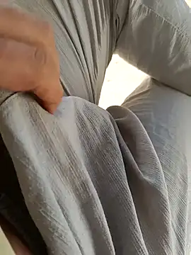 Snapshot of Yaman_33 chatting on 02/15/26, 05:48 Yaman 33 online show from 02/15/26, 05:48