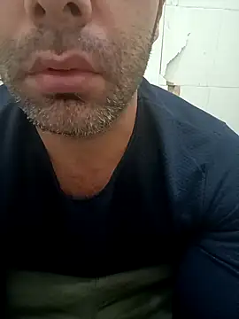 Snapshot of Yaman_33 chatting on 03/18/26, 11:35 Yaman 33 online show from 03/18/26, 11:35