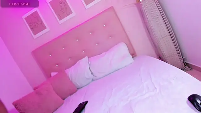 ANNIE DOLCE  online show from 09/24/25, 09:51