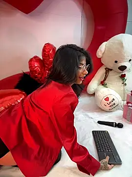 Snapshot of TweetiePieXXX chatting on 02/11/26, 09:42 TweetiePieXXX online show from 02/11/26, 09:42