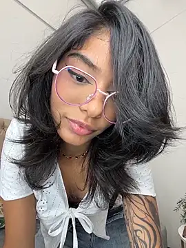 Snapshot of TweetiePieXXX chatting on 02/23/26, 09:12 TweetiePieXXX online show from 02/23/26, 09:12