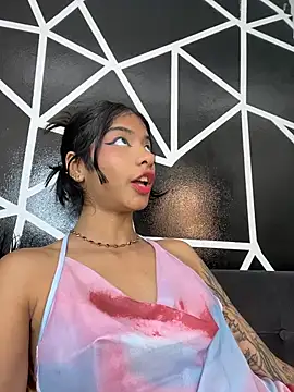 Snapshot of TweetiePieXXX chatting on 02/27/26, 09:15 TweetiePieXXX online show from 02/27/26, 09:15