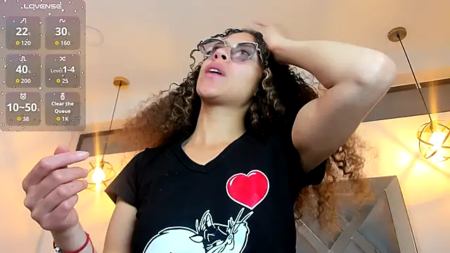 Hanna Cornee  online show from 10/09/25, 01:42