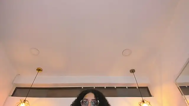 Snapshot of Hanna_Cornee_ chatting on 01/12/26, 01:38 Hanna Cornee online show from 01/12/26, 01:38