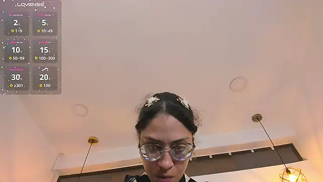 Snapshot of Hanna_Cornee_ chatting on 01/14/26, 02:01 Hanna Cornee online show from 01/14/26, 02:01