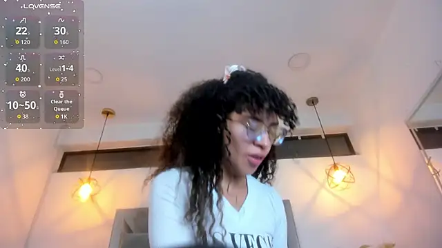 Snapshot of Hanna_Cornee_ chatting on 02/11/26, 01:27 Hanna Cornee online show from 02/11/26, 01:27