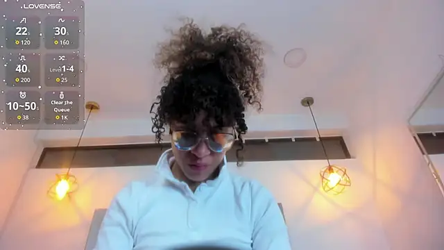 Snapshot of Hanna_Cornee_ chatting on 02/15/26, 01:31 Hanna Cornee online show from 02/15/26, 01:31